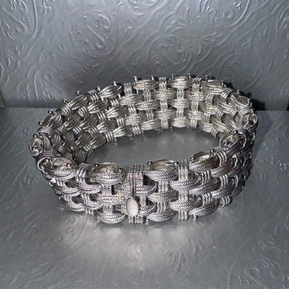 Vintage woven Italian sterling silver bracelet - Picture 5 of 9